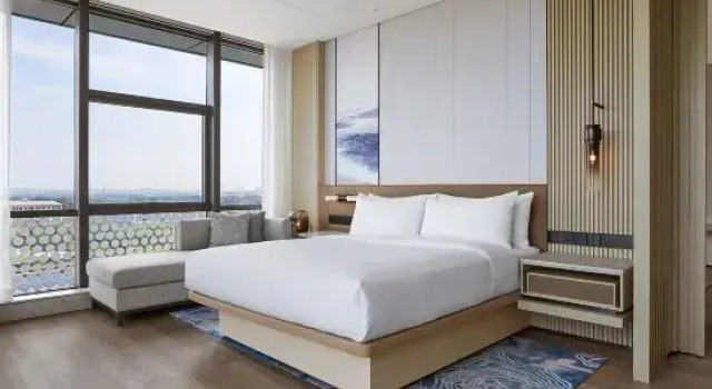Люкс Superior Courtyard by Marriott Qinhuangdao