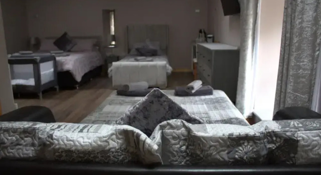 The Old Mill Bed & Breakfast, Book Bed and Breakfast Biggar Lanarkshire