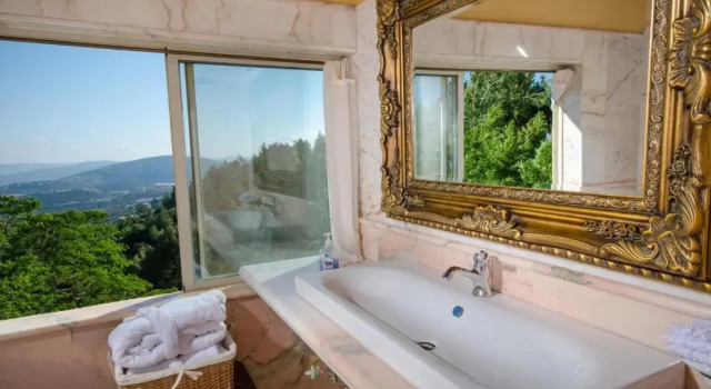 Люкс Deluxe с видом на море HaSeuda HaAchrona Suites