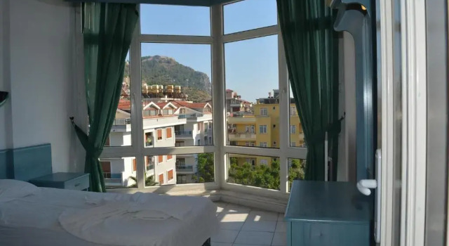Апартаменты с видом на бассейн Cleo Hotel