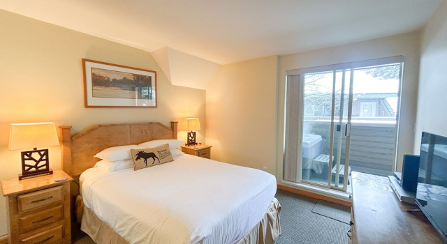 Номер Standard с 3 комнатами с балконом Valhalla Vacations at Whistler