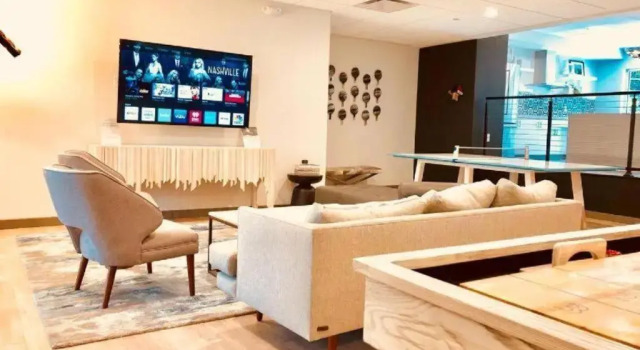 Hollywood Studio with Pool and Balcony, Забронировать Апартаменты/квартира Отели Голливуда с бассейном, Бассейн