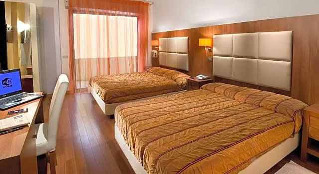 Семейный номер Standard с балконом Park Hotel Cattolica & Restaurant