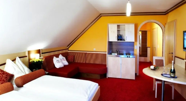 Hotel Garni Thermenglück, Book Hotel Unterlamm Styrian Spa Country