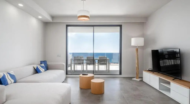 Blue Suite 2389 Sea Views, Забронировать Отель Отели Манилва с парковкой, рядом с Пунта-де-Кульера-бич, Парковка