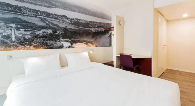 Двухместный номер B&B HOTEL Zürich Airport