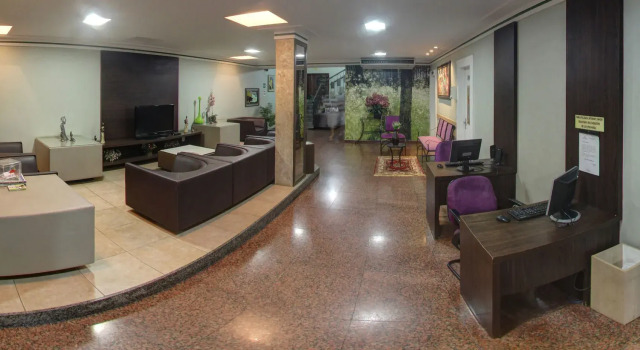 Aton Plaza Hotel