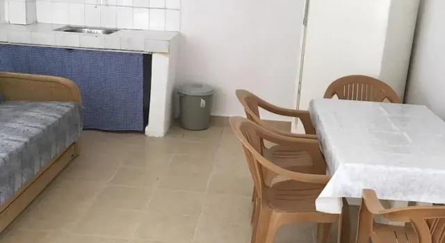 Alesta Pansiyon, Varaa Hotelli Hotellit Marmara-alue pysäköinnillä, Pysäköinti
