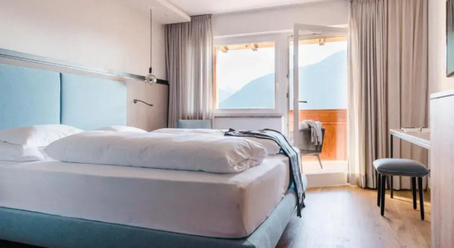 Двухместный номер Standard с видом на горы Hotel Paradies