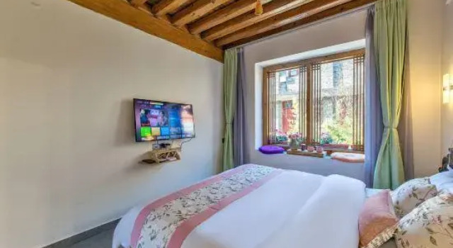 Lijiang Shangqingyuan Inn, Забронировать Отель Отели Лицзян с парковкой, рядом с Улица Сквер-стрит Древнего города Даянь, Парковка