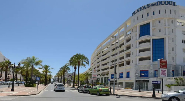 Beach Front Apt, Puerto Banus, Family Freindly, Free Wifi /parking.pools, Aircon, Забронировать Апартаменты/квартира Апартаменты Марбелья, рядом с Casino Marbella, Апартаменты/квартира