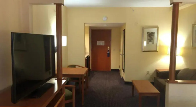 Люкс Holiday Inn Express and Suites Fort Lauderdale Airport West by IHG