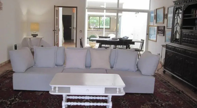 Beautiful Villa in Praia da Salema max 6 People
