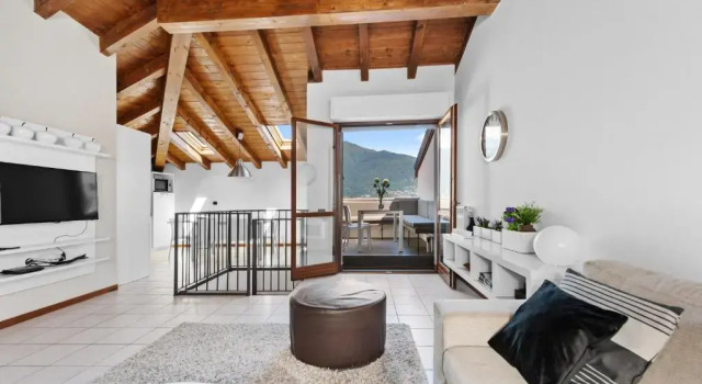 CasaCamelia 35, 3 BDRM with view Lake Como, Забронировать Отель Реццонико Озеро Комо