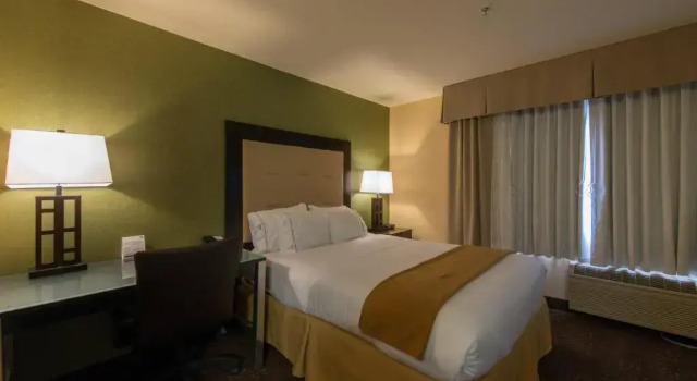 Номер Standard Holiday Inn Express Portland East - Columbia Gorge by IHG