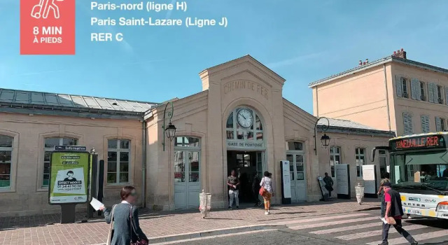 Studio cosy en plein cœur historique de Pontoise, Varaa Huoneisto Hotellit Val d'Oise pysäköinnillä, Pysäköinti
