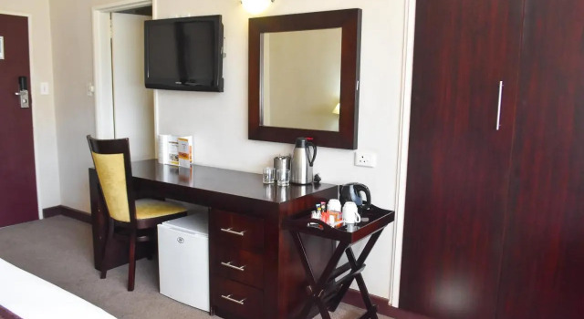Cresta Bosele Hotel, Buchen Sie Hotel Selebi-Phikwe Zentral-Distrikt