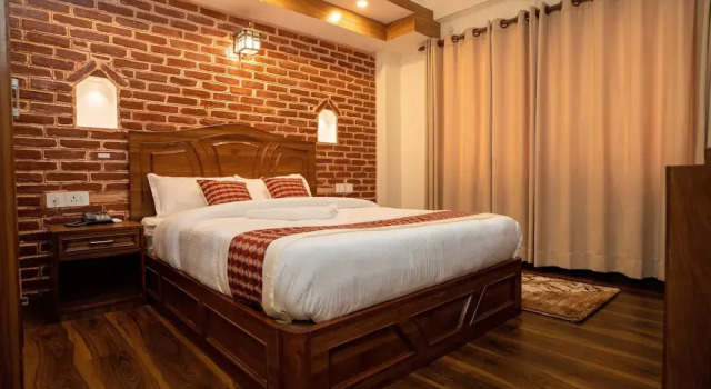 Двухместный номер Deluxe Madhuban Hotel