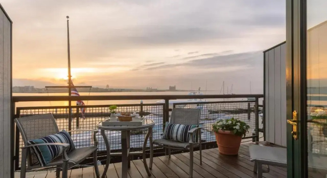 Номер Superior Boston Yacht Haven
