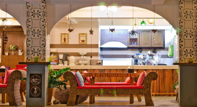 Riad Hua Hin Hotel