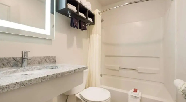 Номер Standard SureStay Hotel by Best Western Thomson