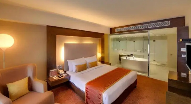 Люкс Luxury Pride Premier Bengaluru