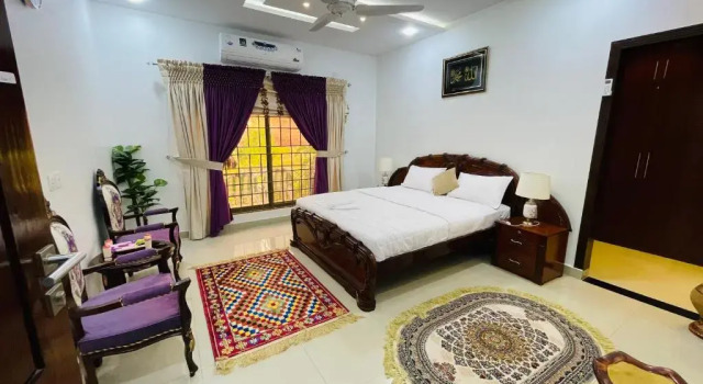 Апартаменты Cheerful 1 Bedroom Spacious Apartment With Rooftop Open View