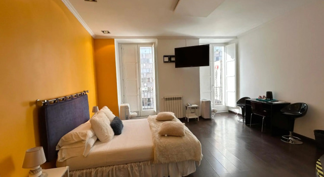 Hostal Santo Domingo, Забронировать Отель Отели Мадрида 3 звезды, рядом с Театр Монументал, 3*