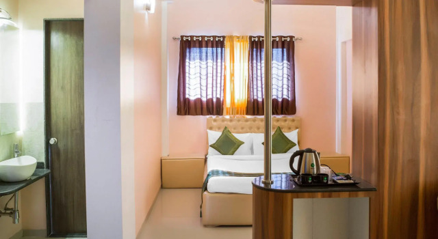 Treebo Naunidh Suites, Забронировать Отель Отели штата Махараштры 3 звезды, 3*