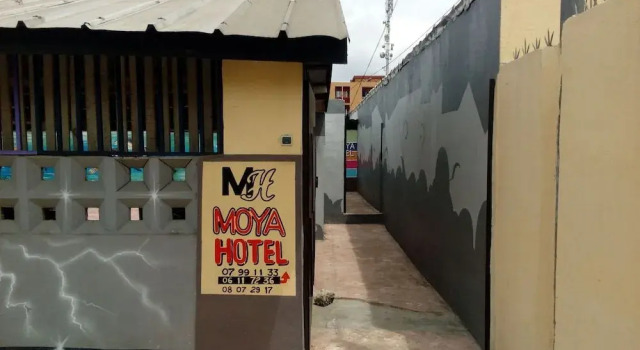 Hotel Moya 1, Boek Hotel Hotels in Abidjan met parkeren, Parkeren