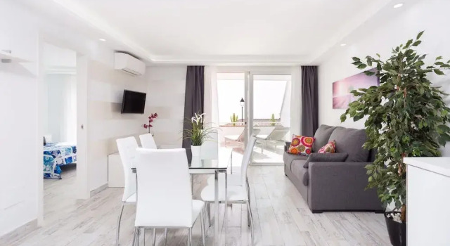 1713 SUNSET ocean view, terrace,heated pool, Book Apartment Hotels in Tenerife with Parking, Parking