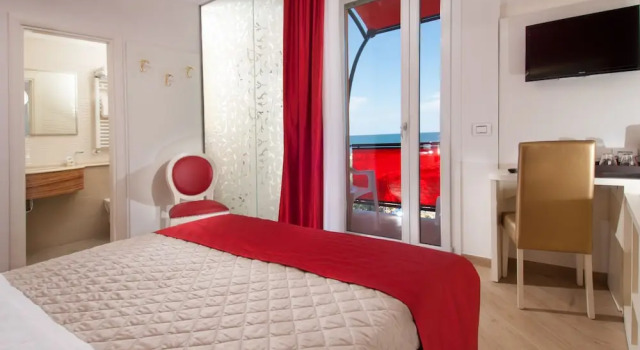 Двухместный номер Deluxe с видом на море Hotel Ariane