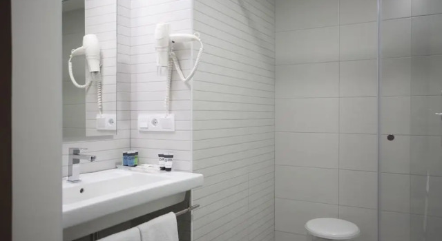 Четырёхместный семейный номер Standard Casual de las Olas San Sebastián by Casual Hoteles