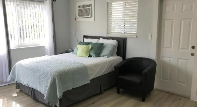 Апартаменты Pompano Breeze