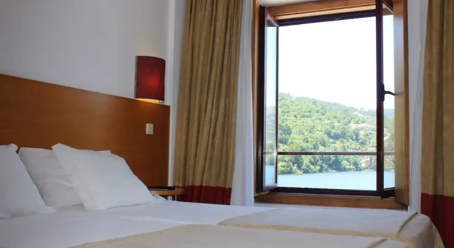 Двухместный номер Standard с балконом и с видом на реку Douro Hotel Porto Antigo