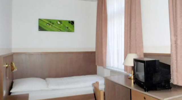 Номер Standard 1A Hotel Zimmer frei