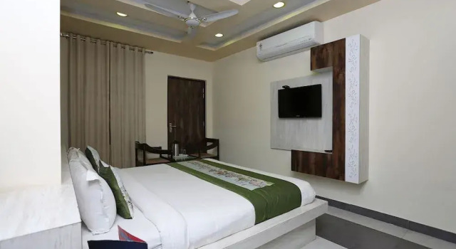 OYO 9204 Hotel Anant Palace, Забронировать Отель Отели штата Раджастхана 3 звезды, 3*