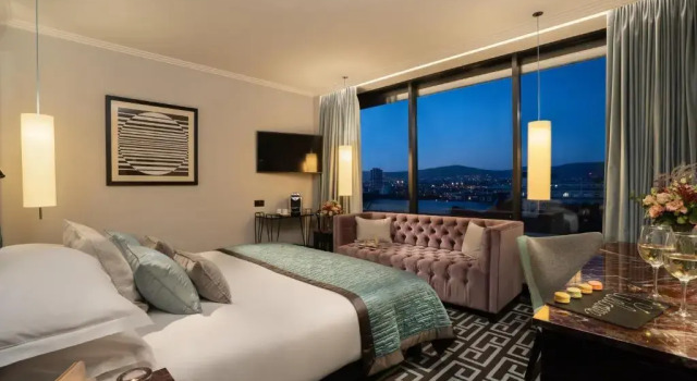 Двухместный номер Standard с красивым видом из окна The Fitzwilliam Hotel Belfast