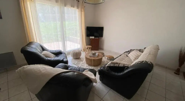 Коттедж Maison à 20 mètre de la plage vue sur Mer