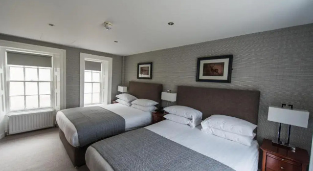 Семейный номер Superior Belmont House Hotel