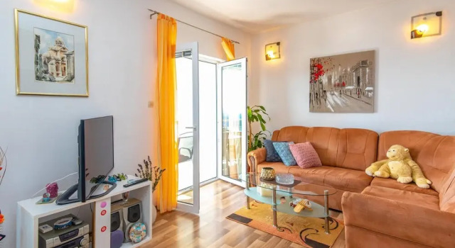 Nice Home in Sibenik With Wifi and 3 Bedrooms