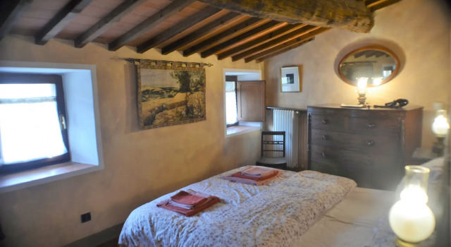 Il Mirtillo - A truly magical place in the heart of Tuscany, nestled in a medieval village, Prenota Hotel Chianni Toscana