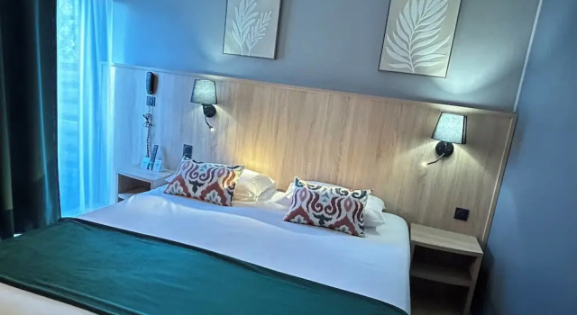 Двухместный номер Standard Logis Hotel Les Gravades Ussel