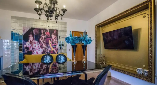 Апартаменты LUXURY SUITES - parking , central suites