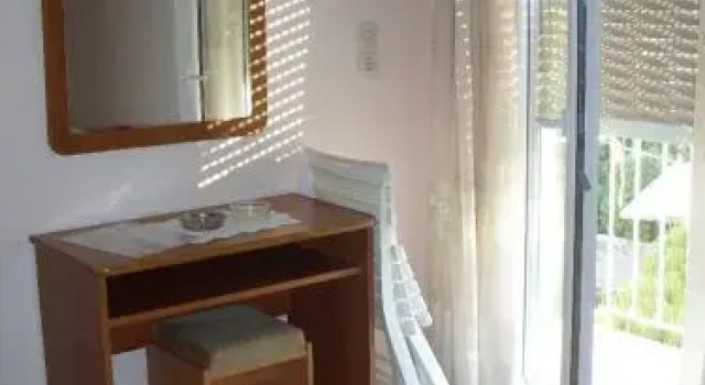 Rooms Neda, Prenota Hotel Hotel a Isole Quarnerine con parcheggio, Parcheggio