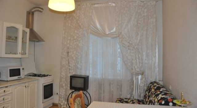 Apartment on Filimonovskaya