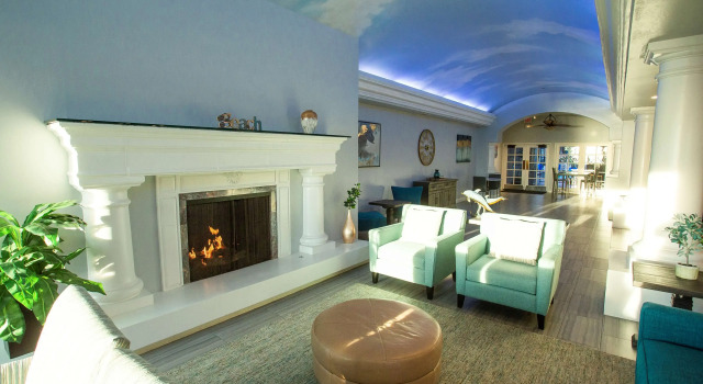 Tamarack Beach Hotel, Забронировать Курортный отель Карлсбад San Diego County, рядом с New Village Arts Theatre