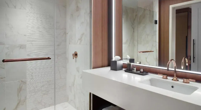 Двухместный номер Patron Tower Deluxe Omni Boston Hotel at the Seaport