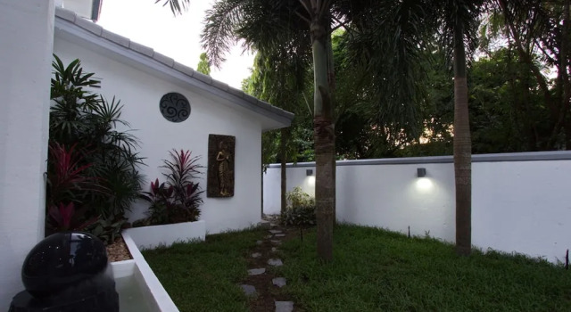 Вилла Deluxe с 3 комнатами с видом на бассейн Tropicale Villa