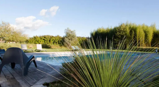 LA CAVERIE DE PEYROUX A ORTHEVIELLE, Prenota Bed & breakfast Hotel a Aquitania con parcheggio, Parcheggio